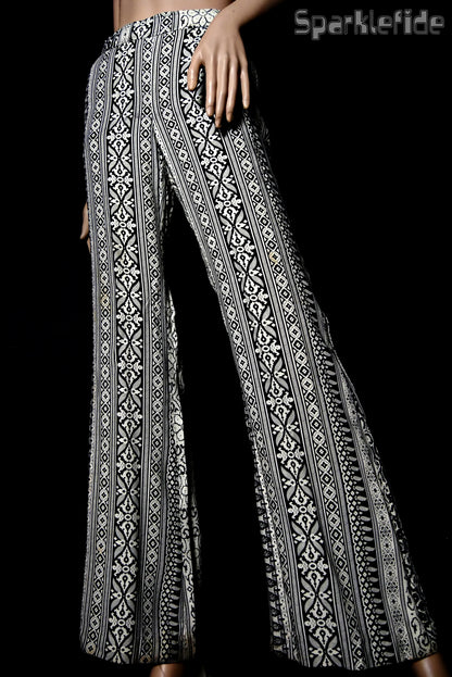 bLACK AND wHITE pANTS